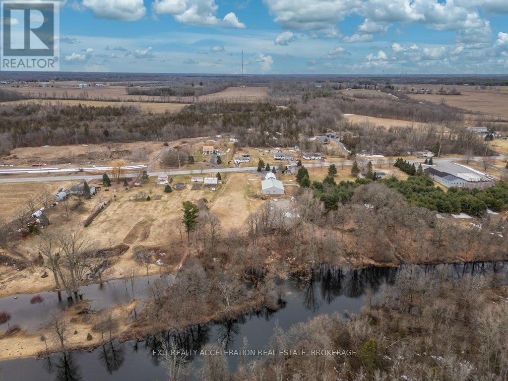 1125 COUNTY RD 1 E - 44