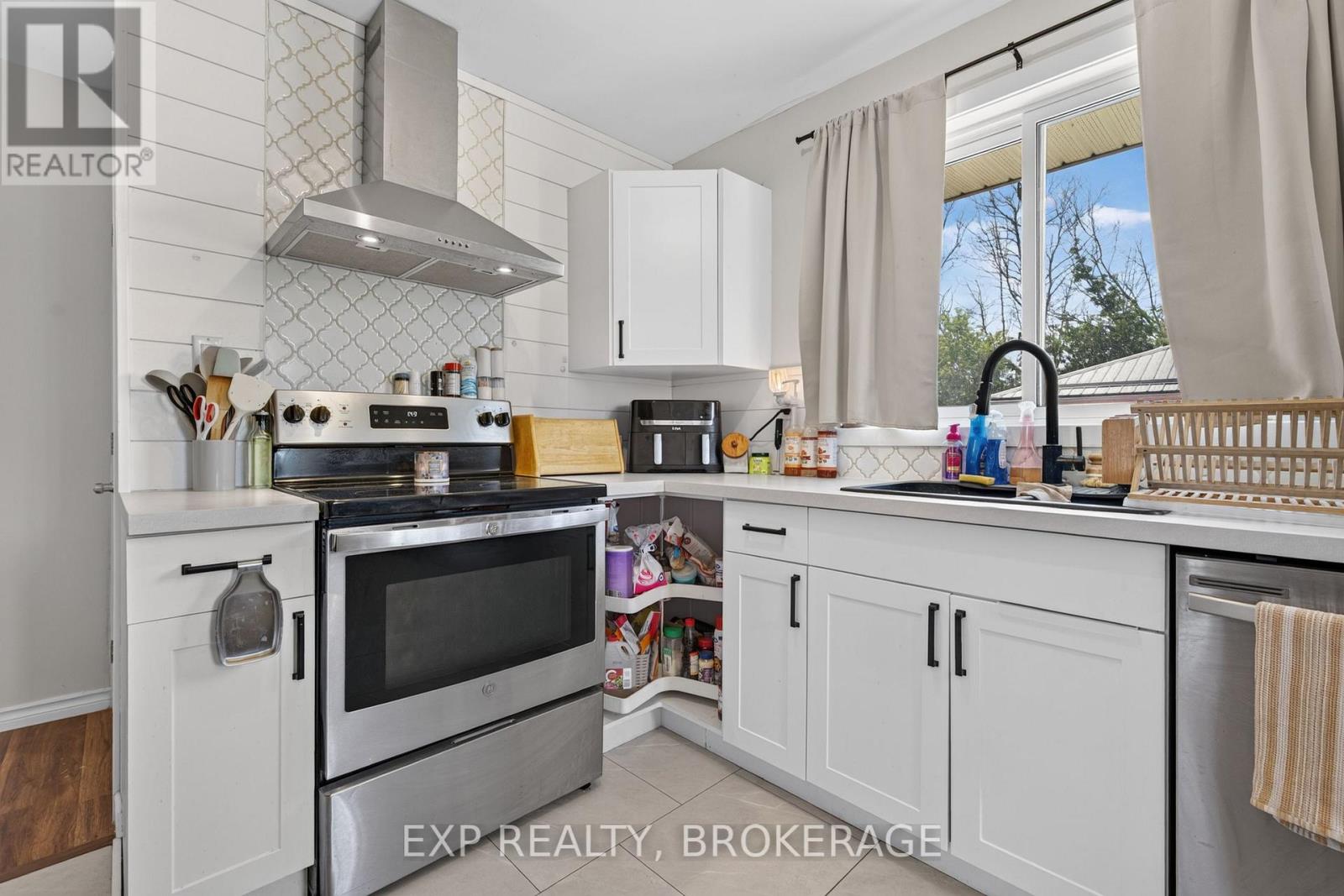 370 MEYERS CREEK ROAD - 12
