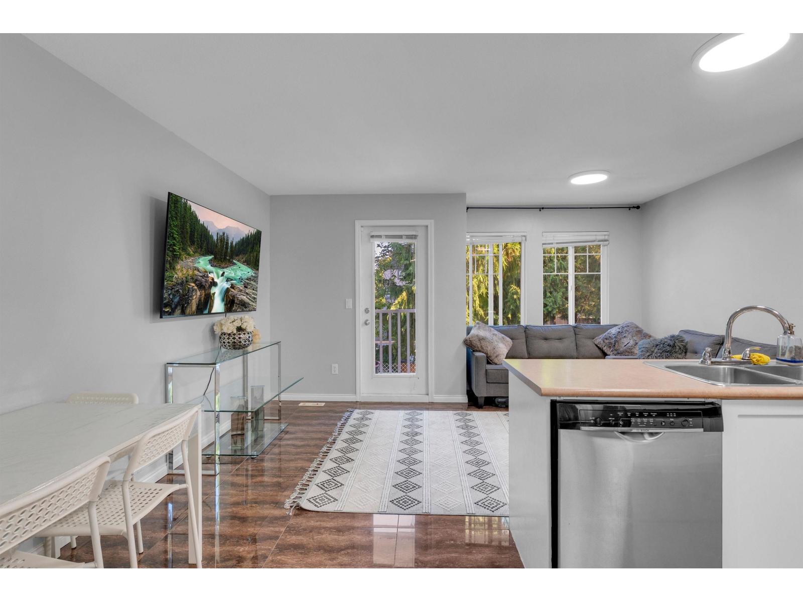3 Bed, 2 Bath House for Sale in Surrey – 40 6533 121 STREET, Surrey – MLS# R3148014 - Image 11