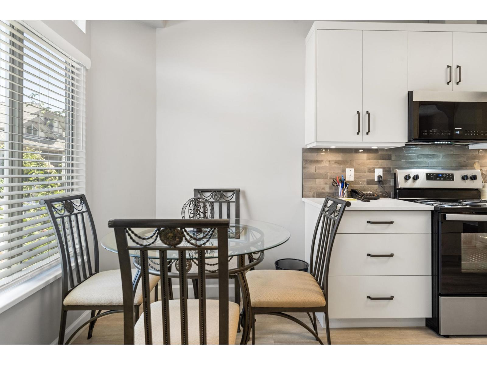 2 Bed, 2 Bath House for Sale in Surrey – 35 16325 82 AVENUE, Surrey – MLS# R3148107 - Image 6