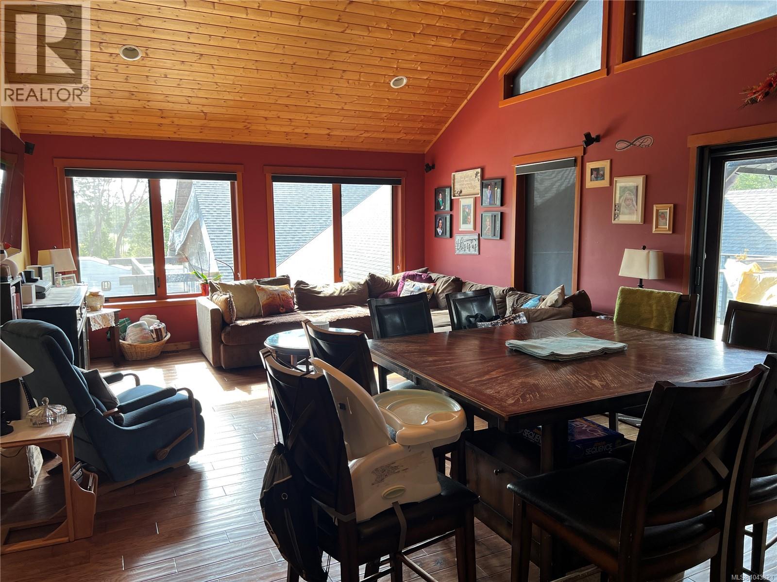 3824 Yellow Point Rd - 5