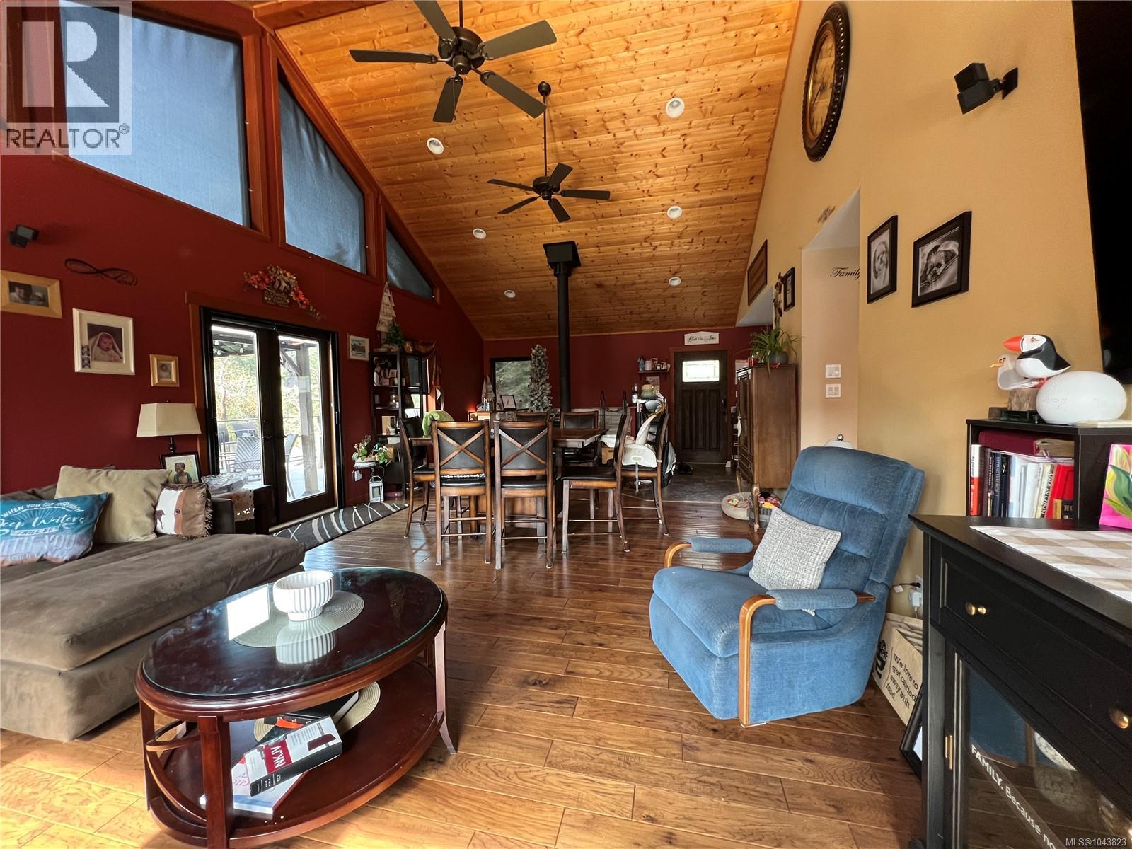 3824 Yellow Point Rd - 6