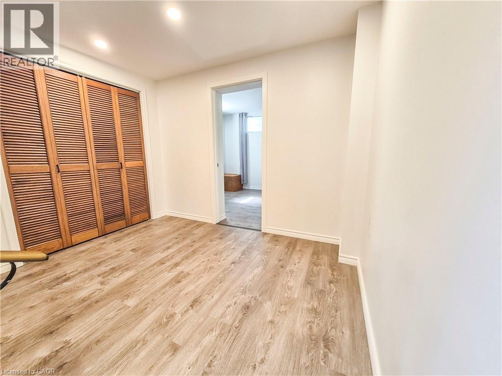 11 DUNCAIRN Avenue - 23