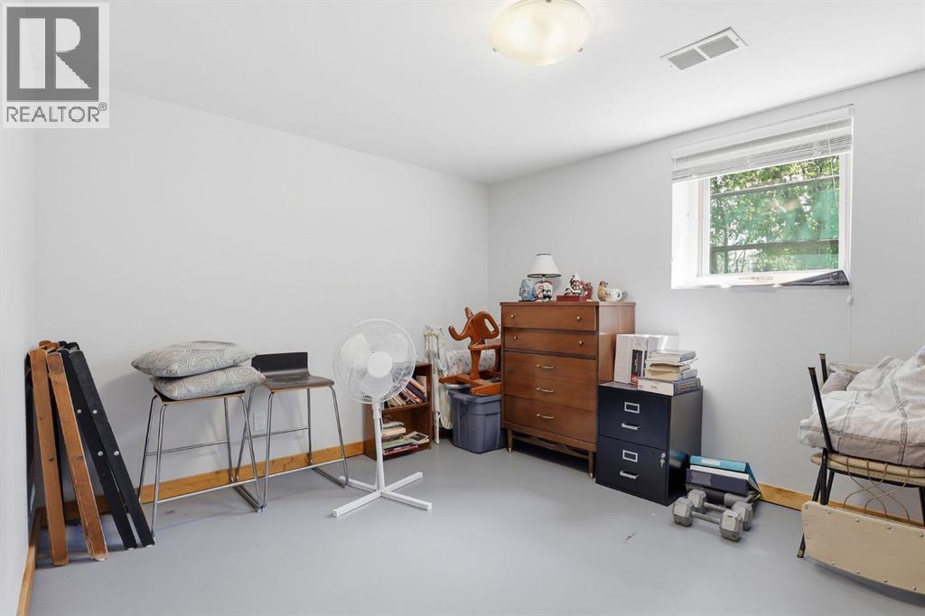 34 Oak Avenue - 25