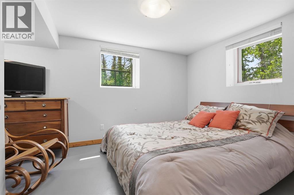 34 Oak Avenue - 23