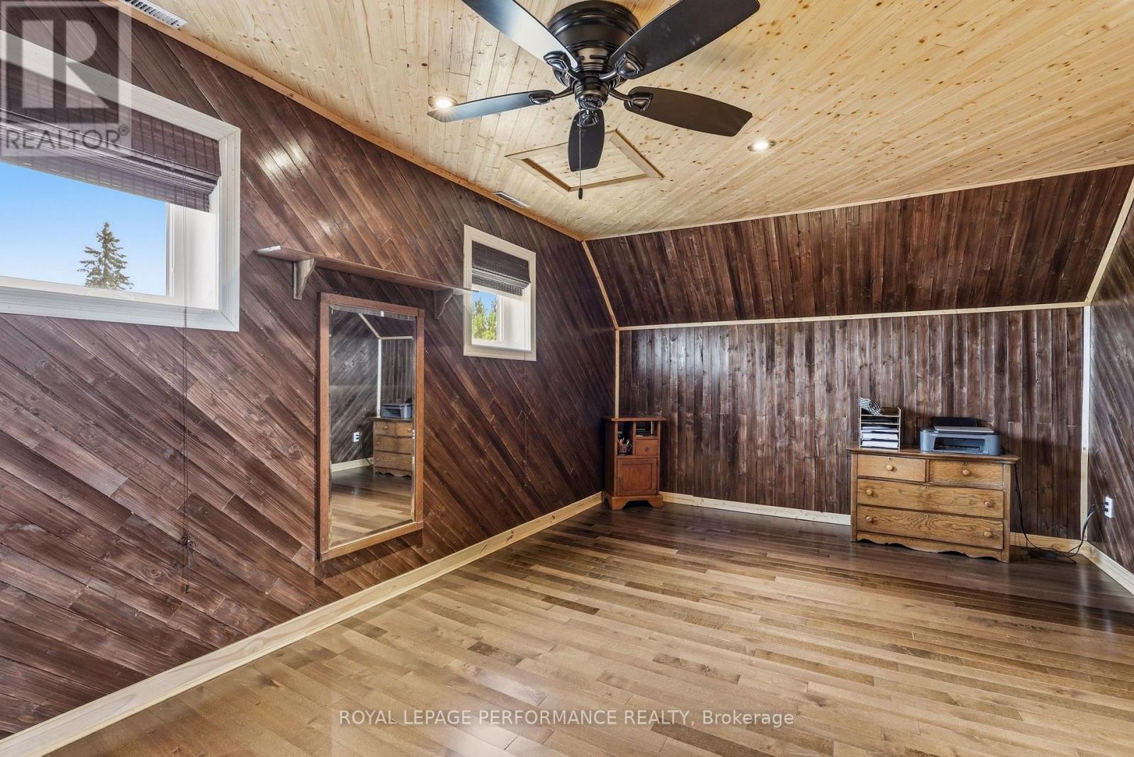 770 STATION STREET - 18
