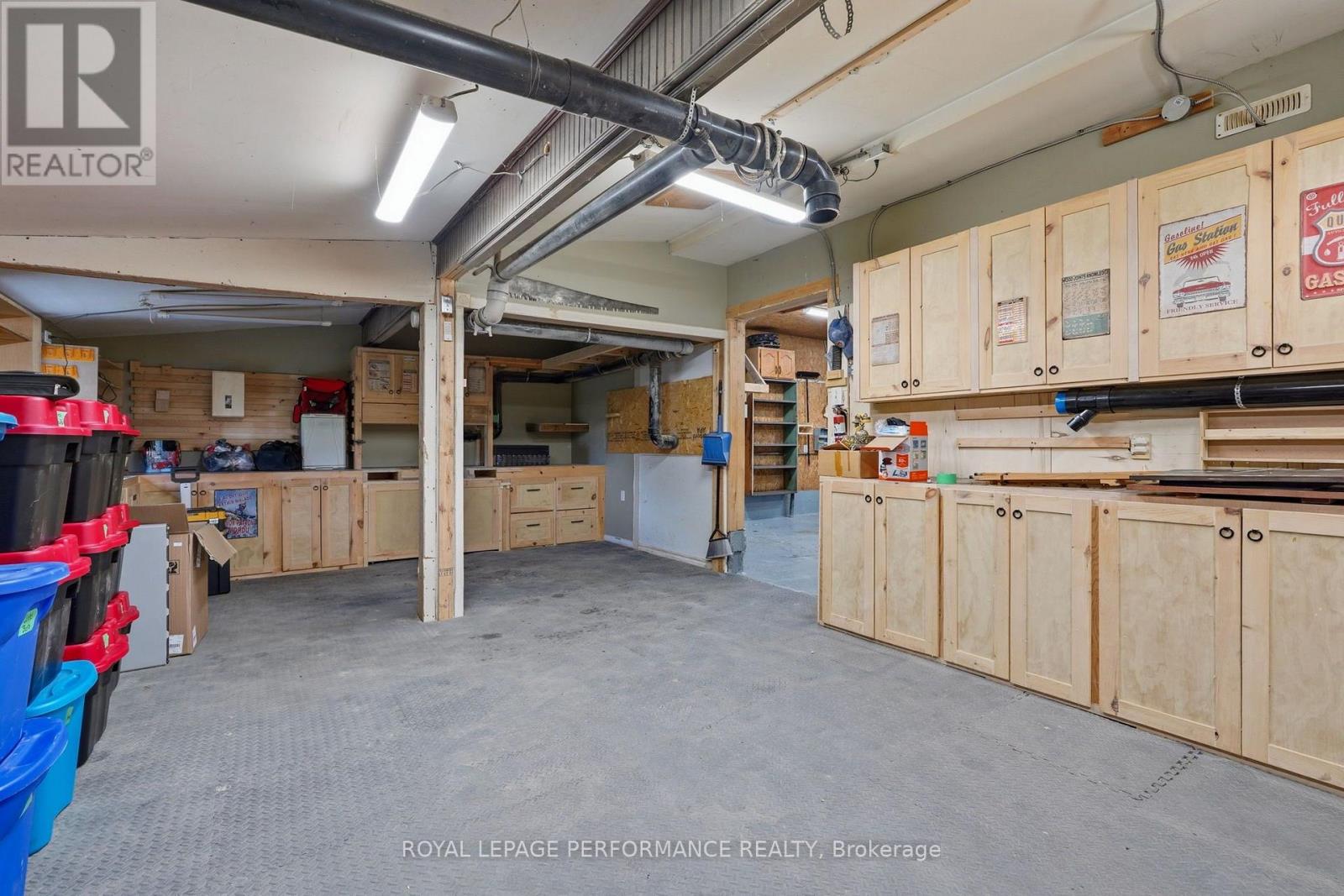 770 STATION STREET - 28