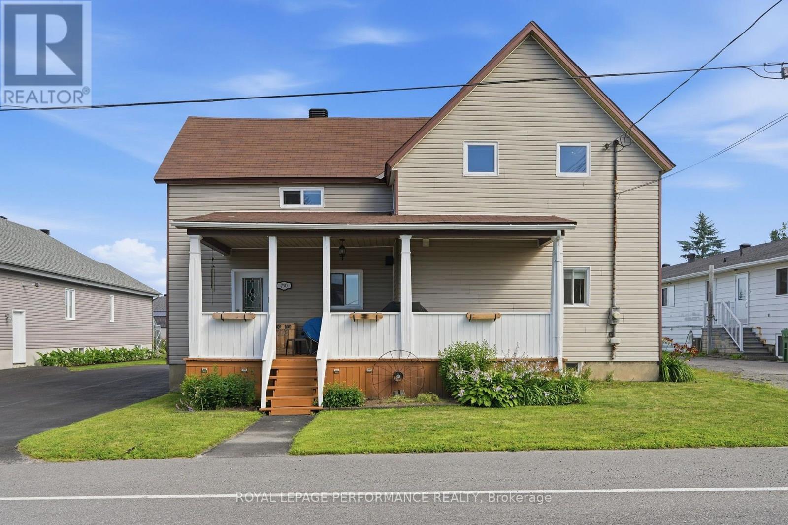 770 STATION STREET - 29
