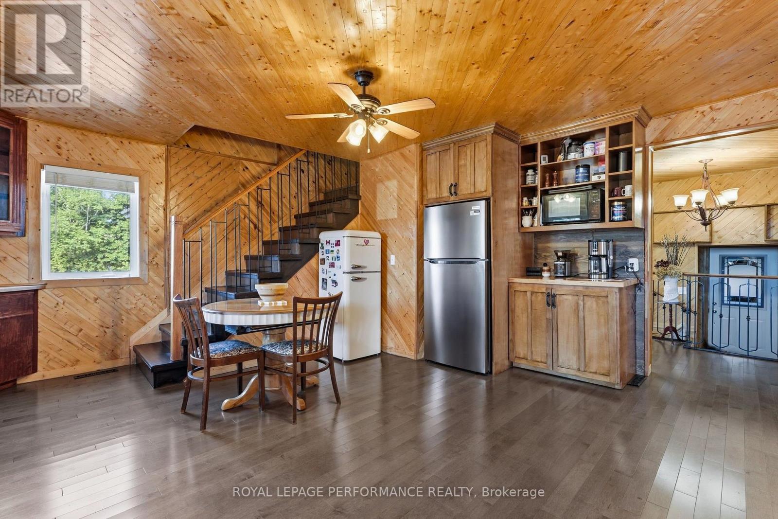 770 STATION STREET - 6