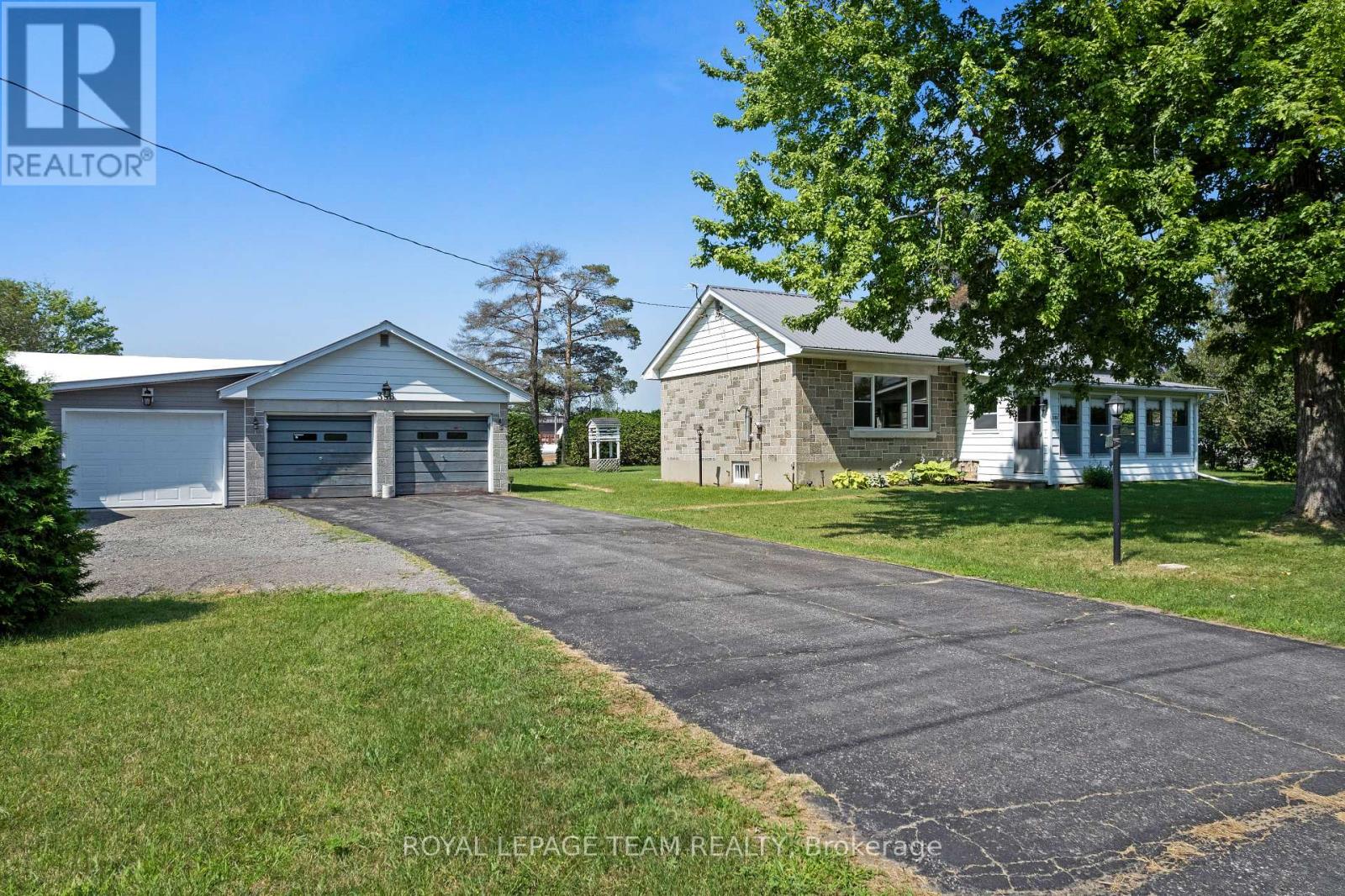 396 TOWNLINE ROAD - 2