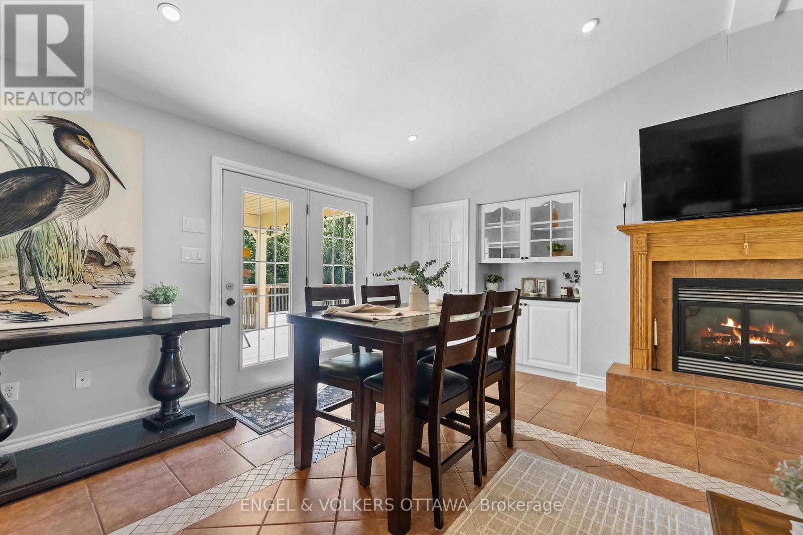 7005 MILLAR ROAD - 10