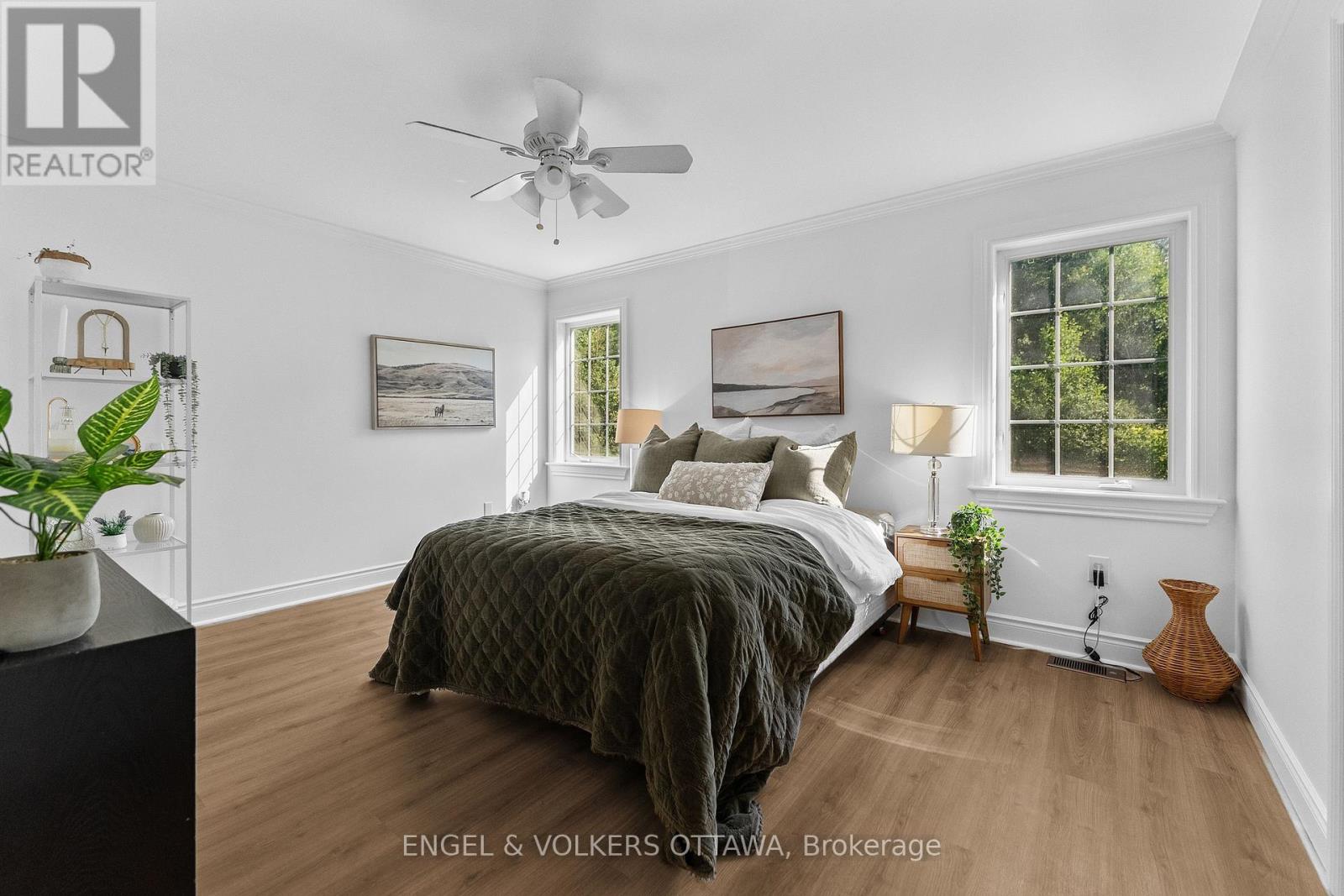 7005 MILLAR ROAD - 20