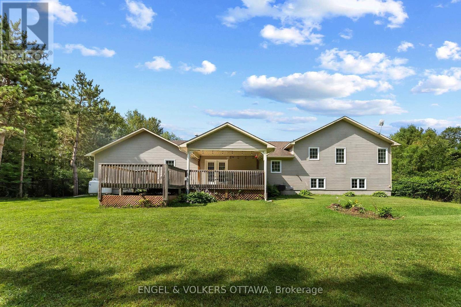 7005 MILLAR ROAD - 38