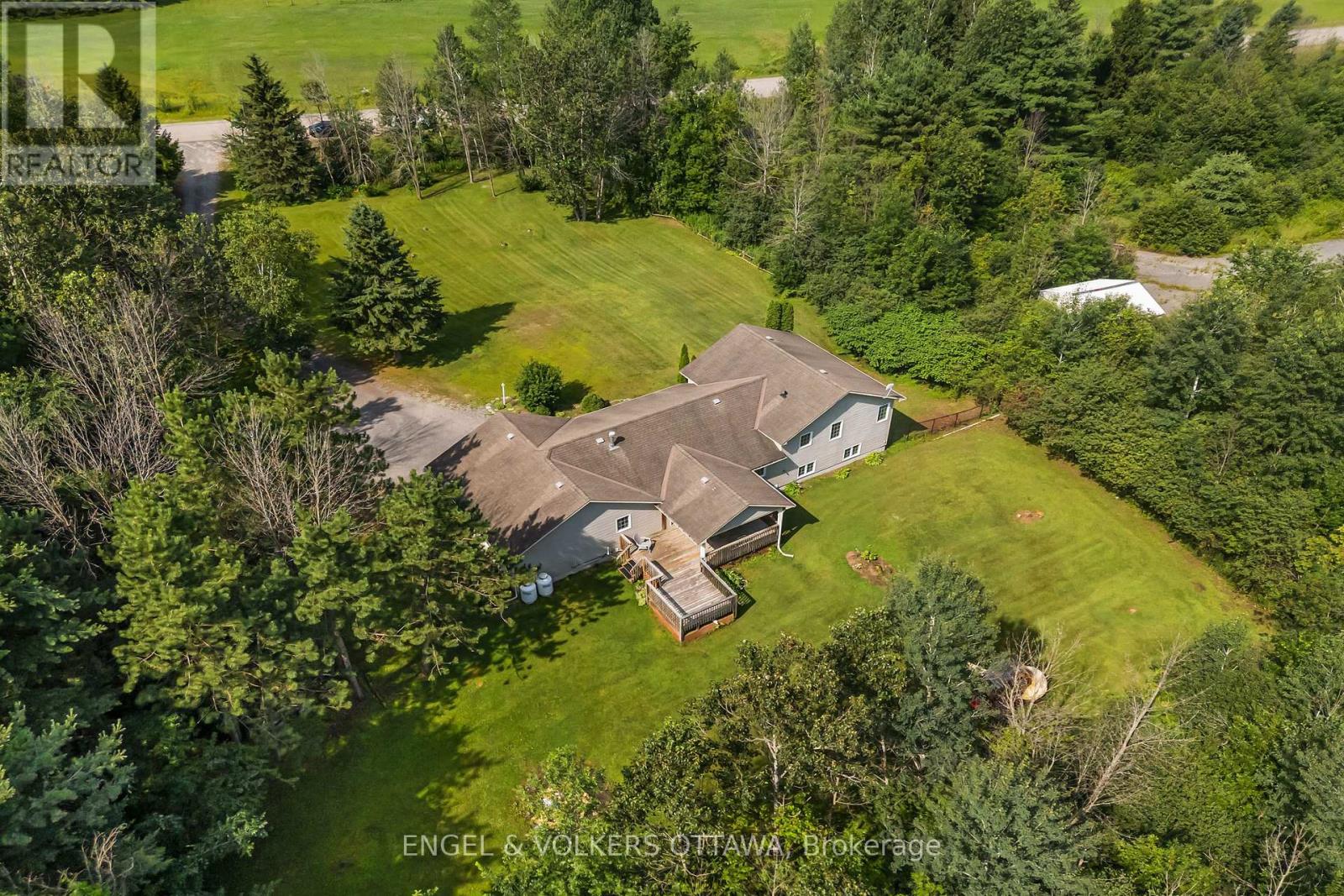 7005 MILLAR ROAD - 39