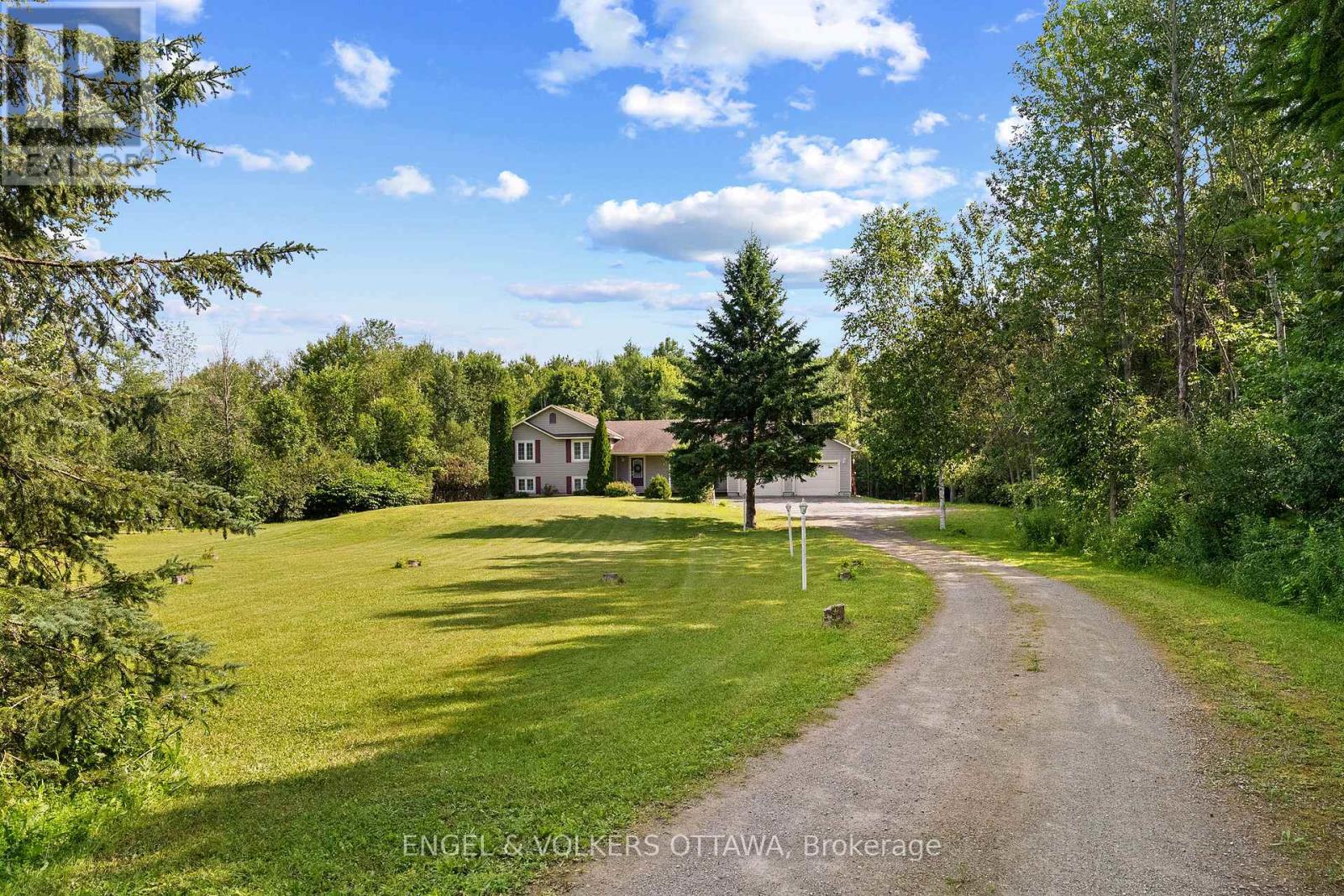 7005 MILLAR ROAD - 43