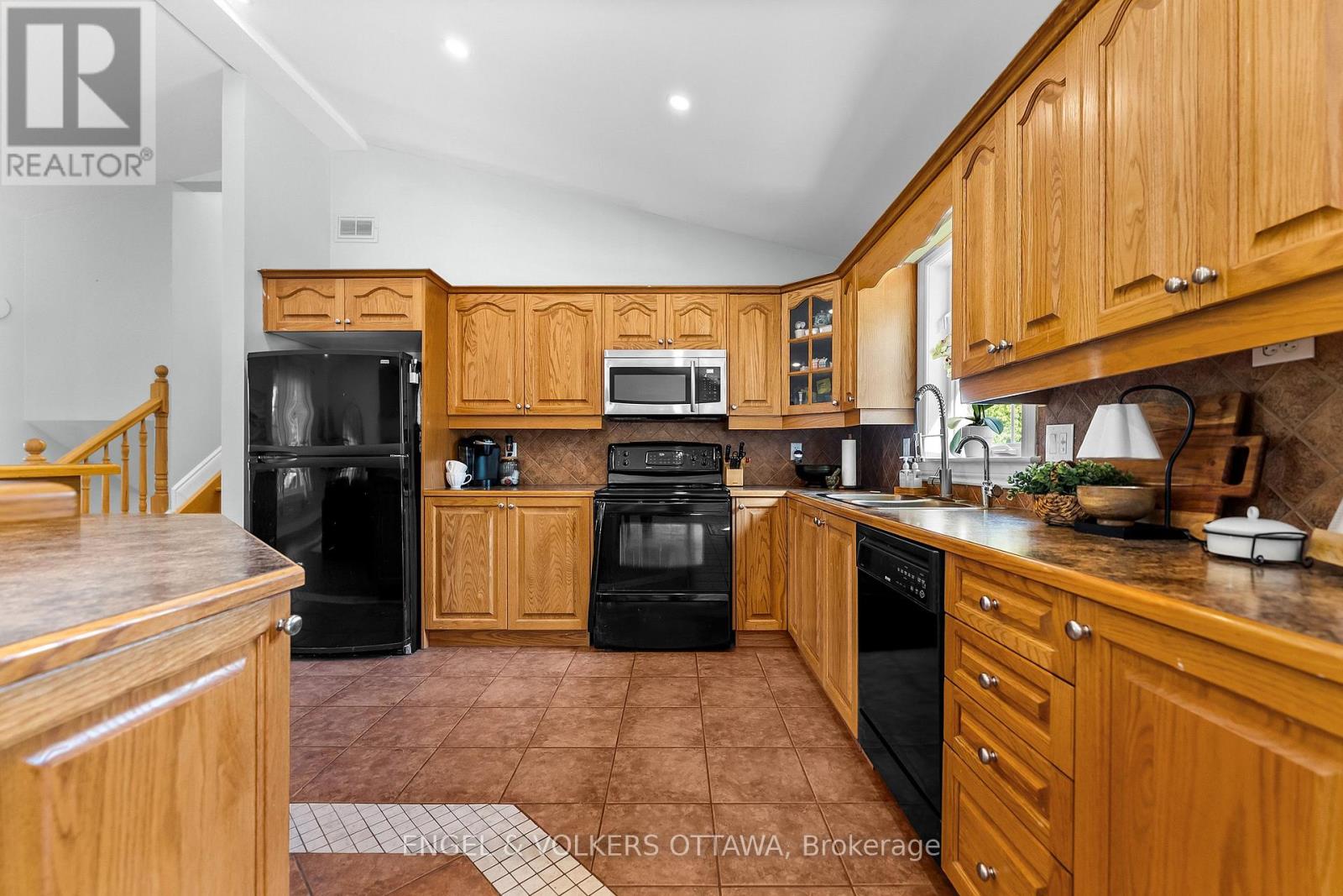 7005 MILLAR ROAD - 7