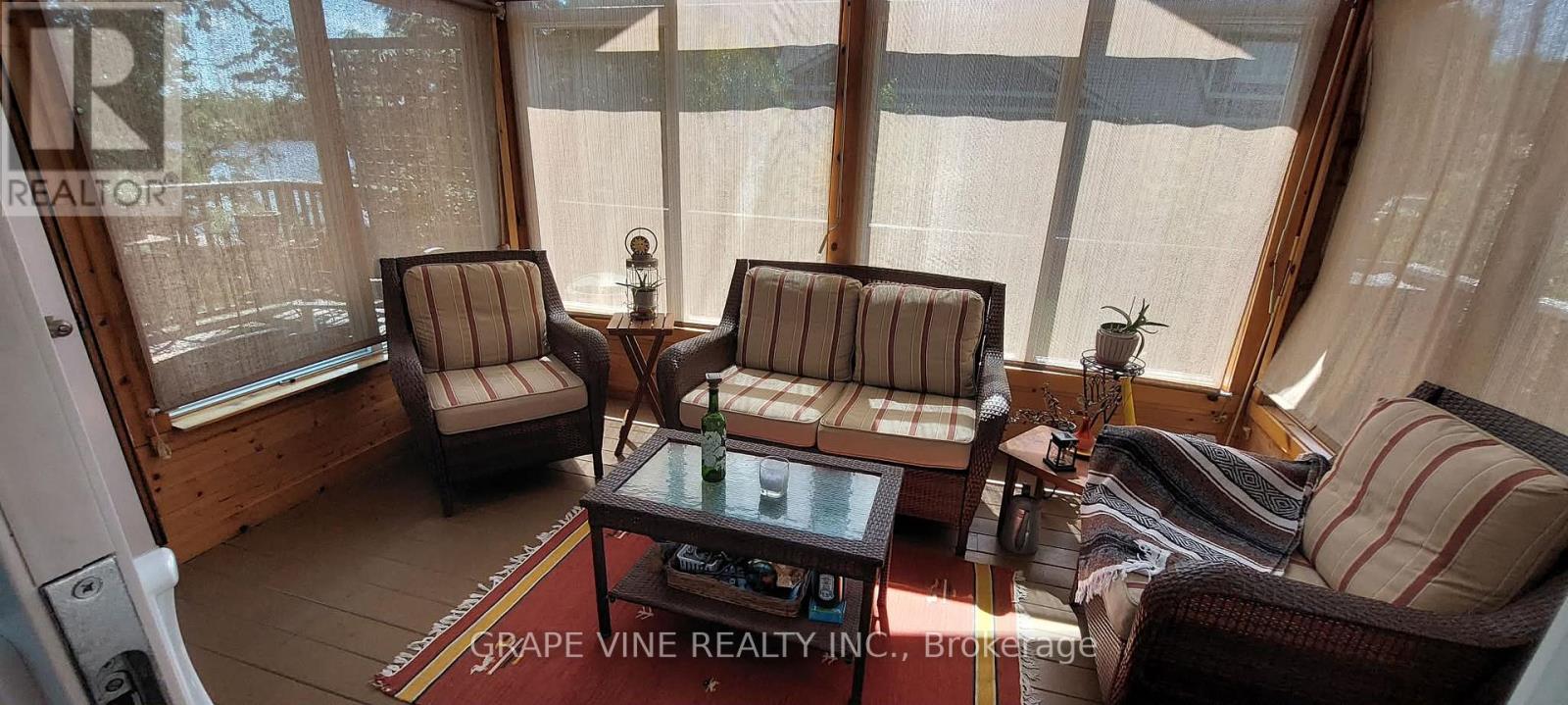 20 BAY STREET - Image 16