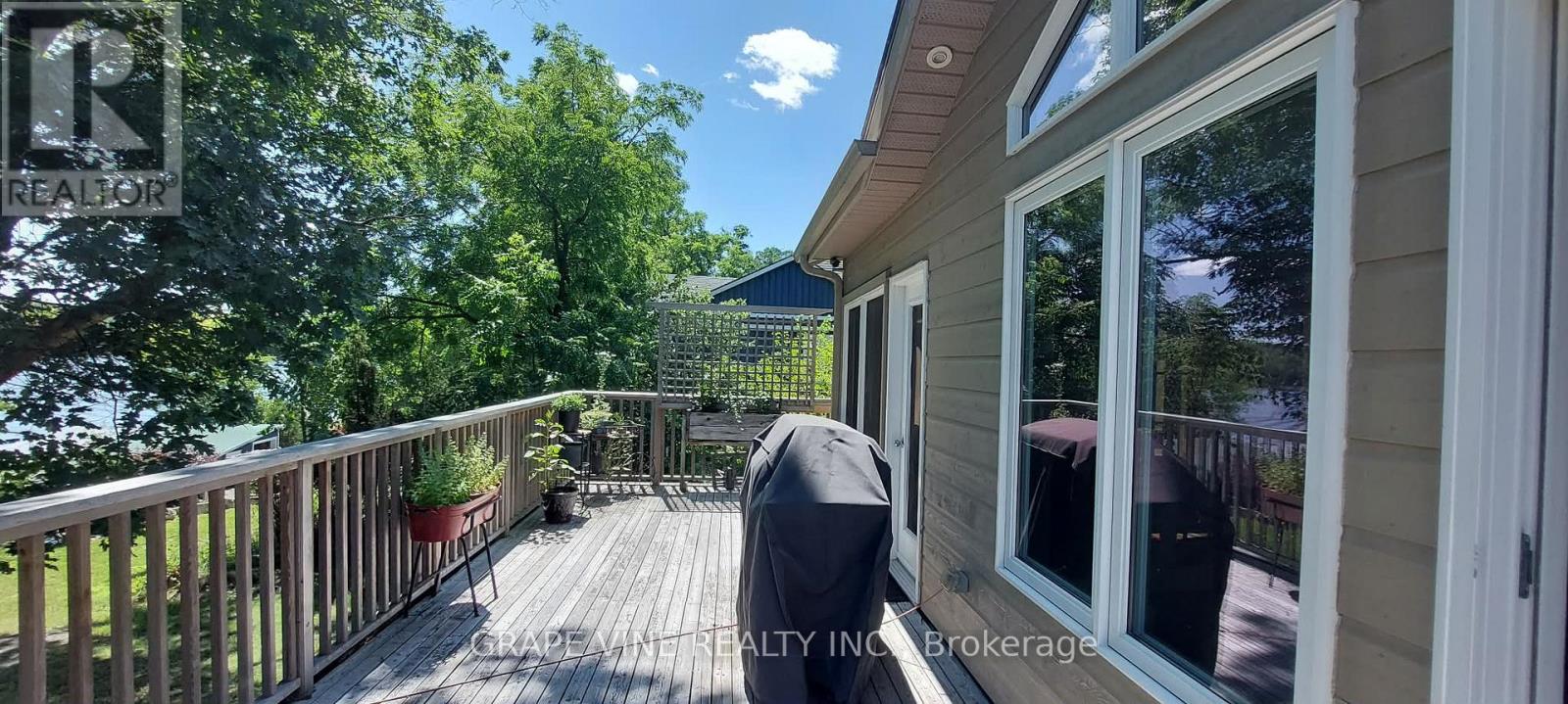 20 BAY STREET - Image 35