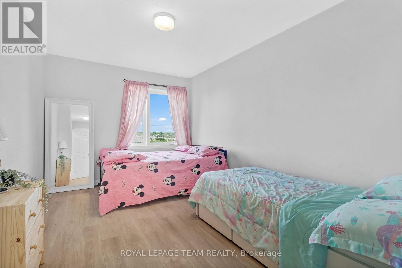 620 PARNIAN PRIVATE - 18
