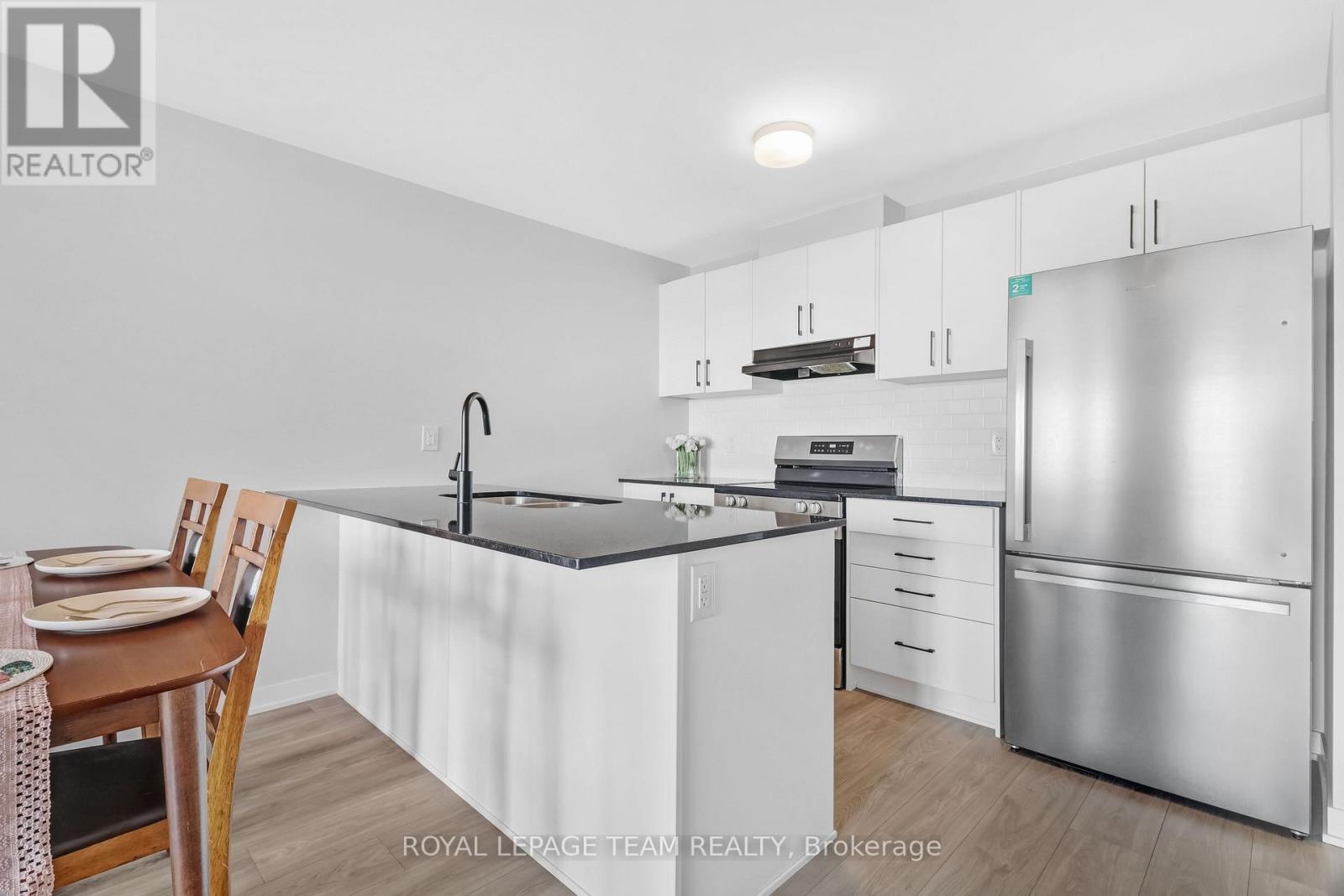 620 PARNIAN PRIVATE - 7