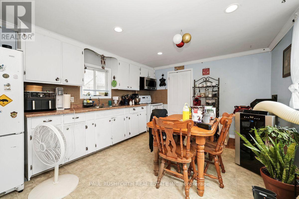 65 HICKORY STREET - 11