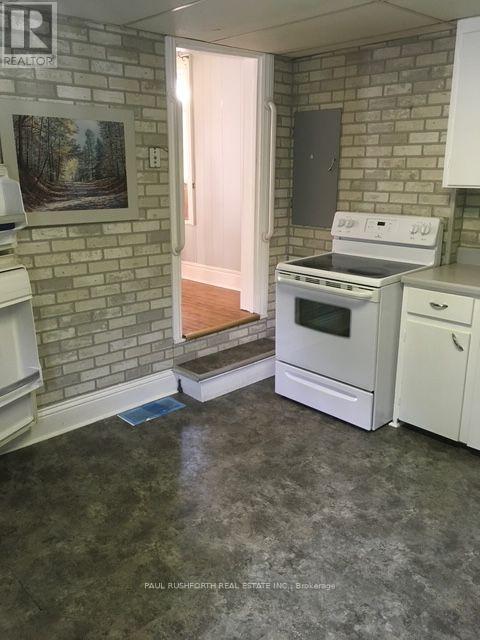 65 HICKORY STREET - 25