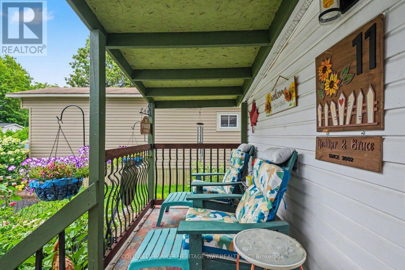 11 OAKWOOD STREET - 28