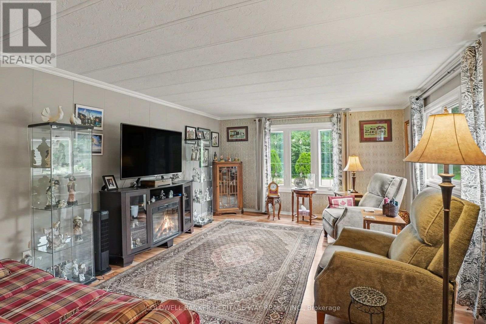 11 OAKWOOD STREET - 7