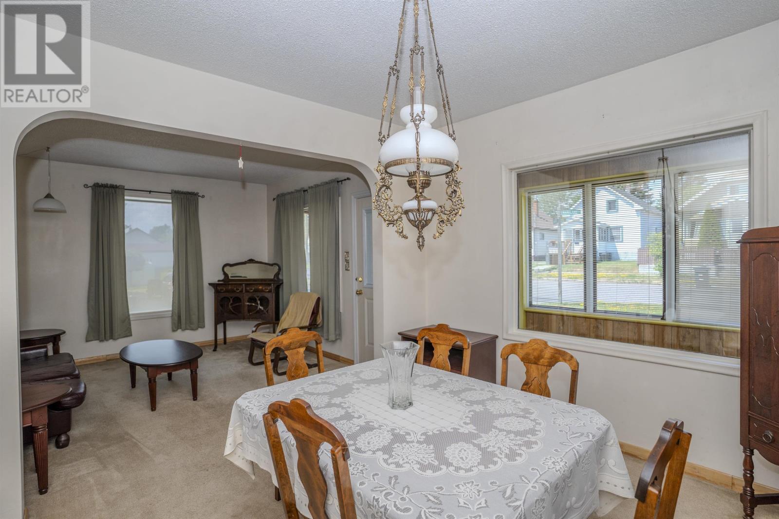 367 MARKLAND ST - 10