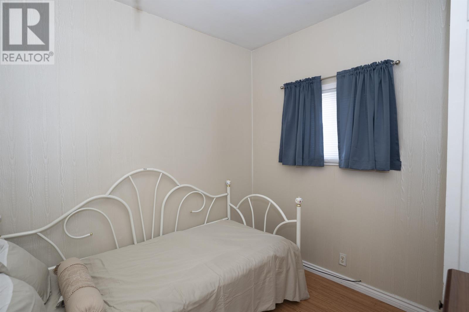 367 MARKLAND ST - 16