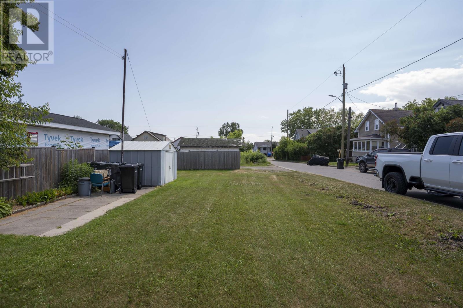367 MARKLAND ST - 40