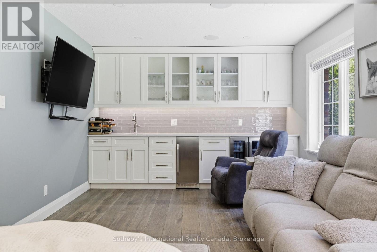 6153 WEISENBERG ROAD - Image 12