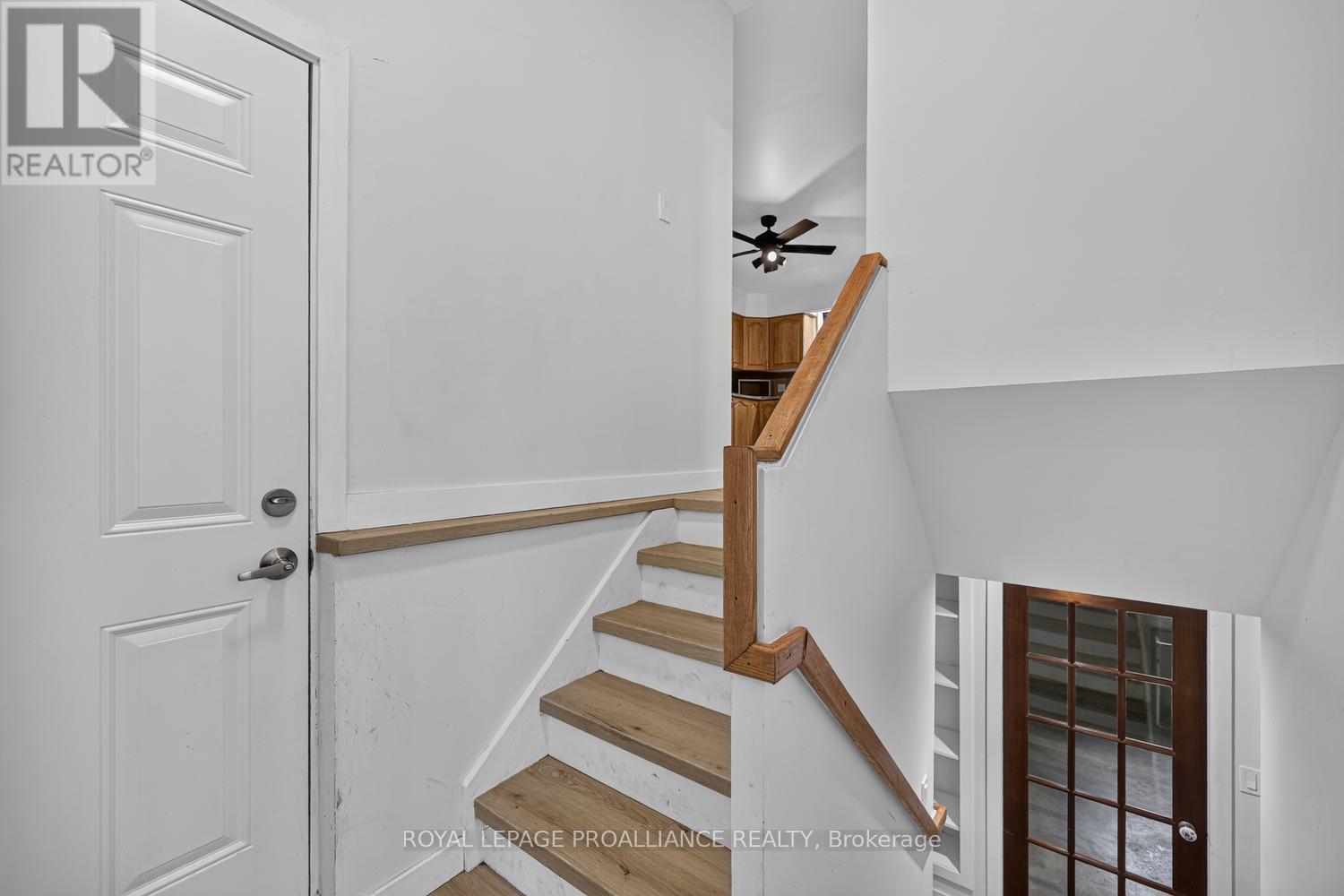 415 RAILWAY AVENUE - Image 20