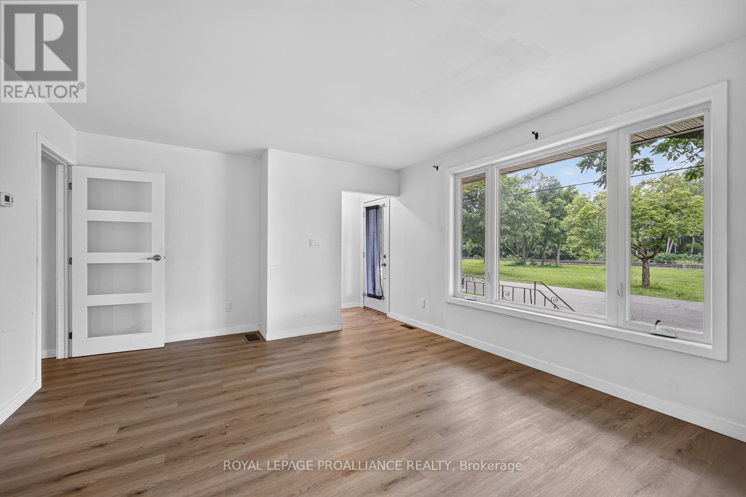 415 RAILWAY AVENUE - Image 5