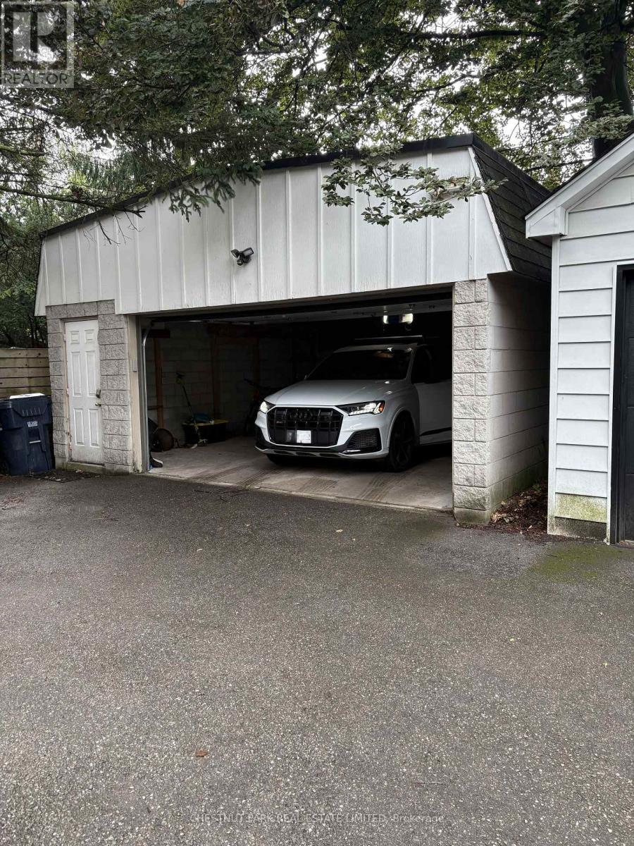 53 GORMLEY AVENUE - 35
