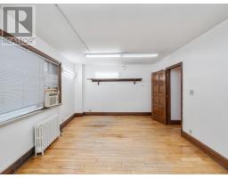 392 Eglinton Avenue W, Toronto, ON M5N1A2 Photo 23