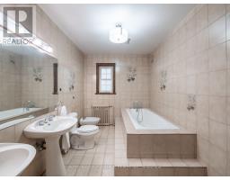 392 Eglinton Avenue W, Toronto, ON M5N1A2 Photo 33