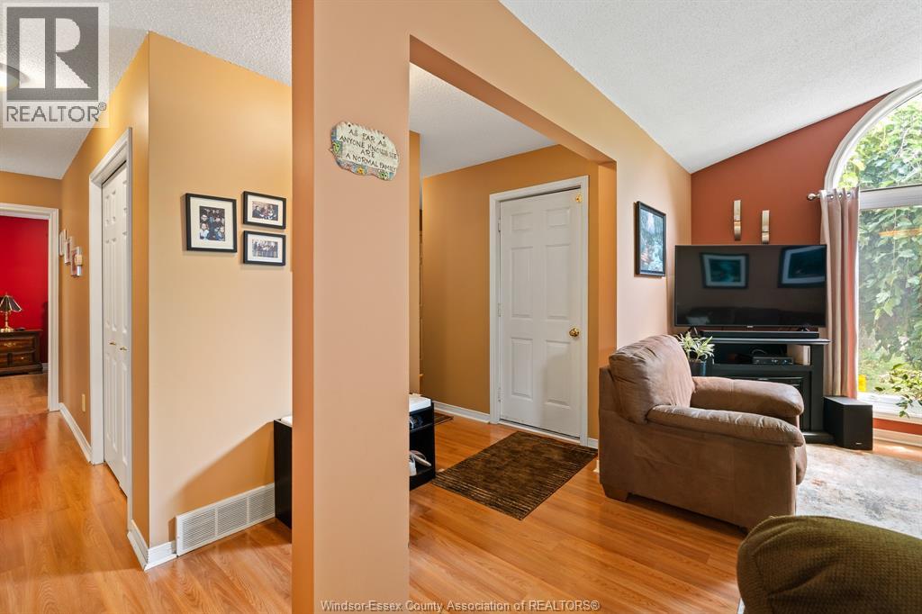 3537 Woodward BOULEVARD - Image 11