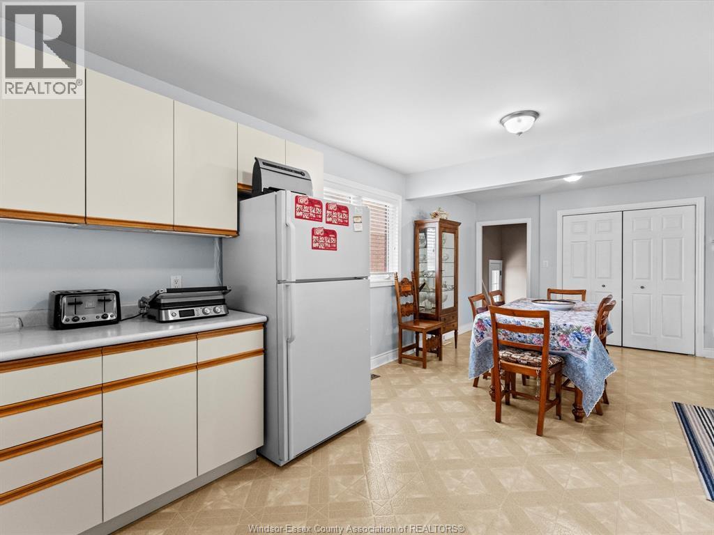 814 WATSON AVENUE - 16