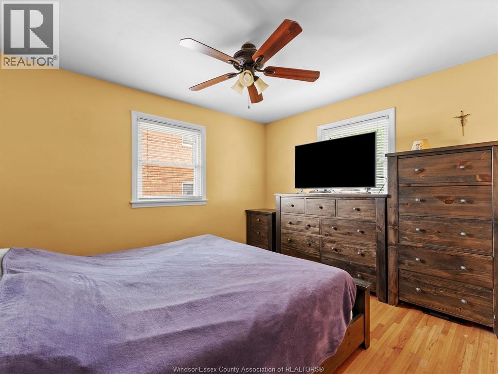 814 WATSON AVENUE - 18