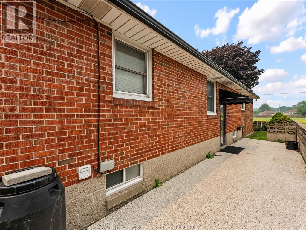 814 WATSON AVENUE - 35