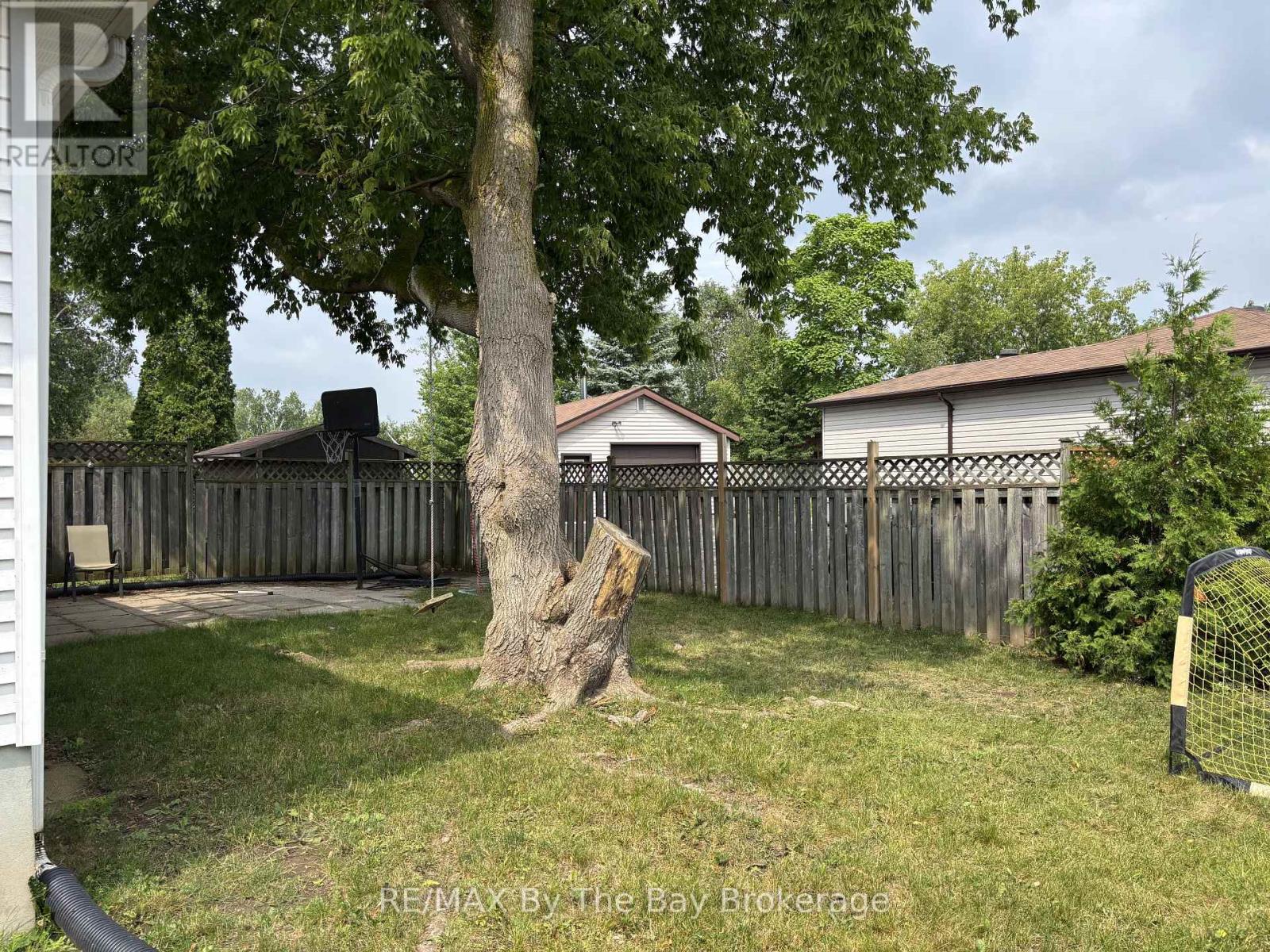 326 CHRISTINE DRIVE - 14