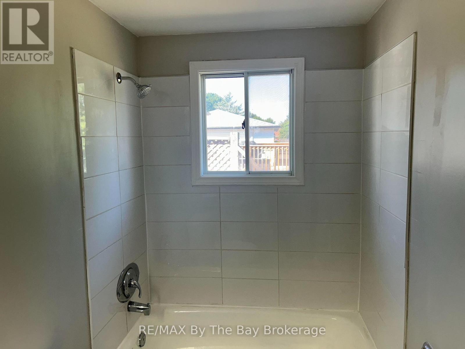 326 CHRISTINE DRIVE - 4