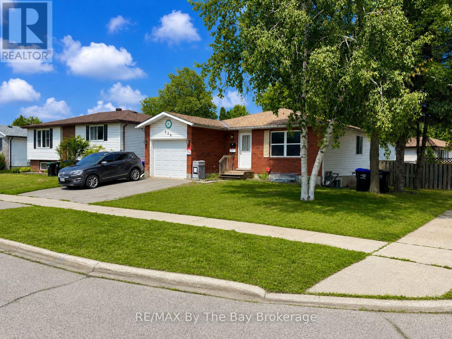 326 CHRISTINE DRIVE - 9