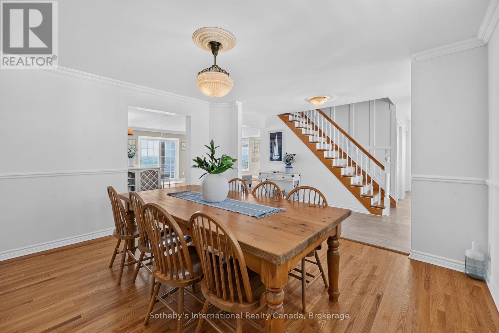 10 LUNDY LANE - 7