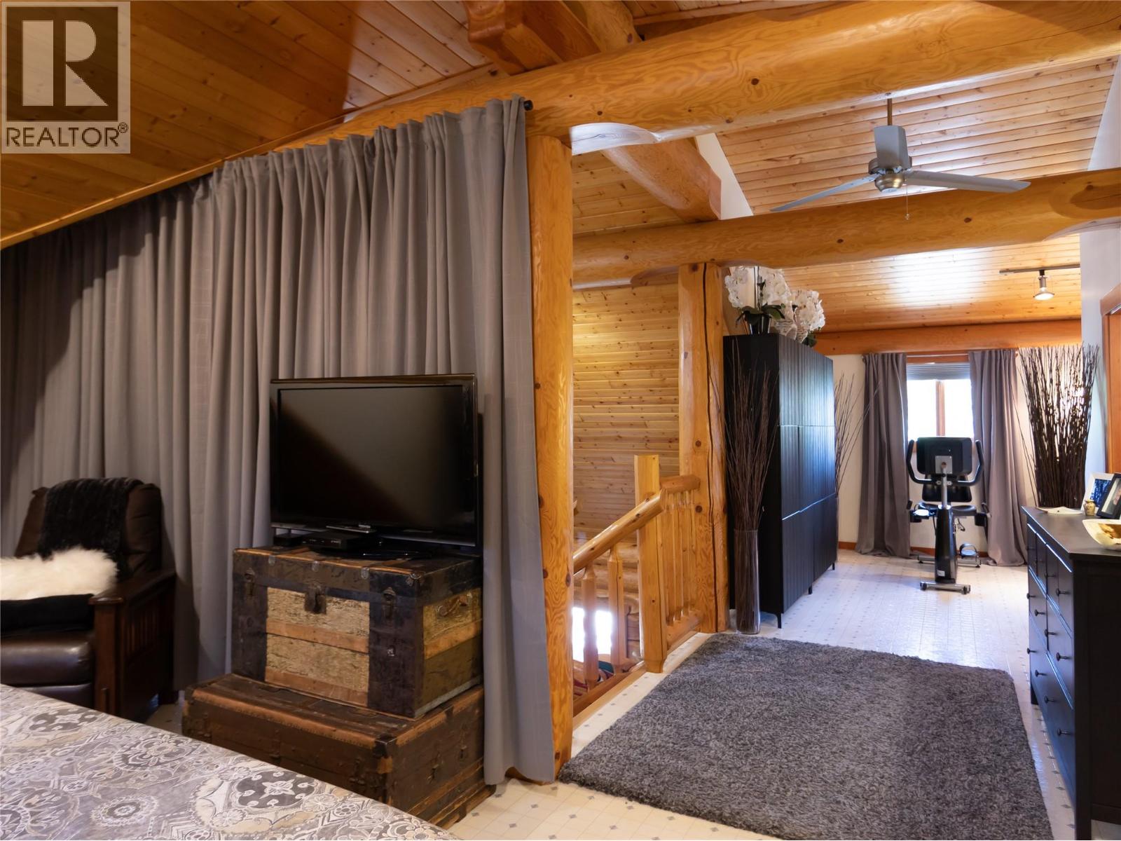  3030 40 Street Southeast, Salmon Arm