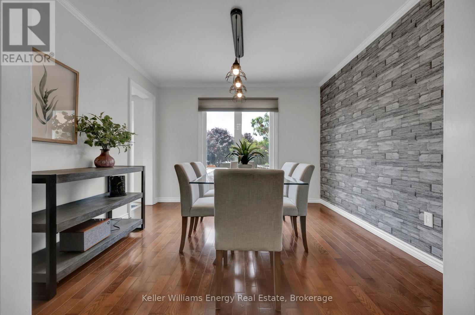 25 FIELDVIEW CRESCENT - 10