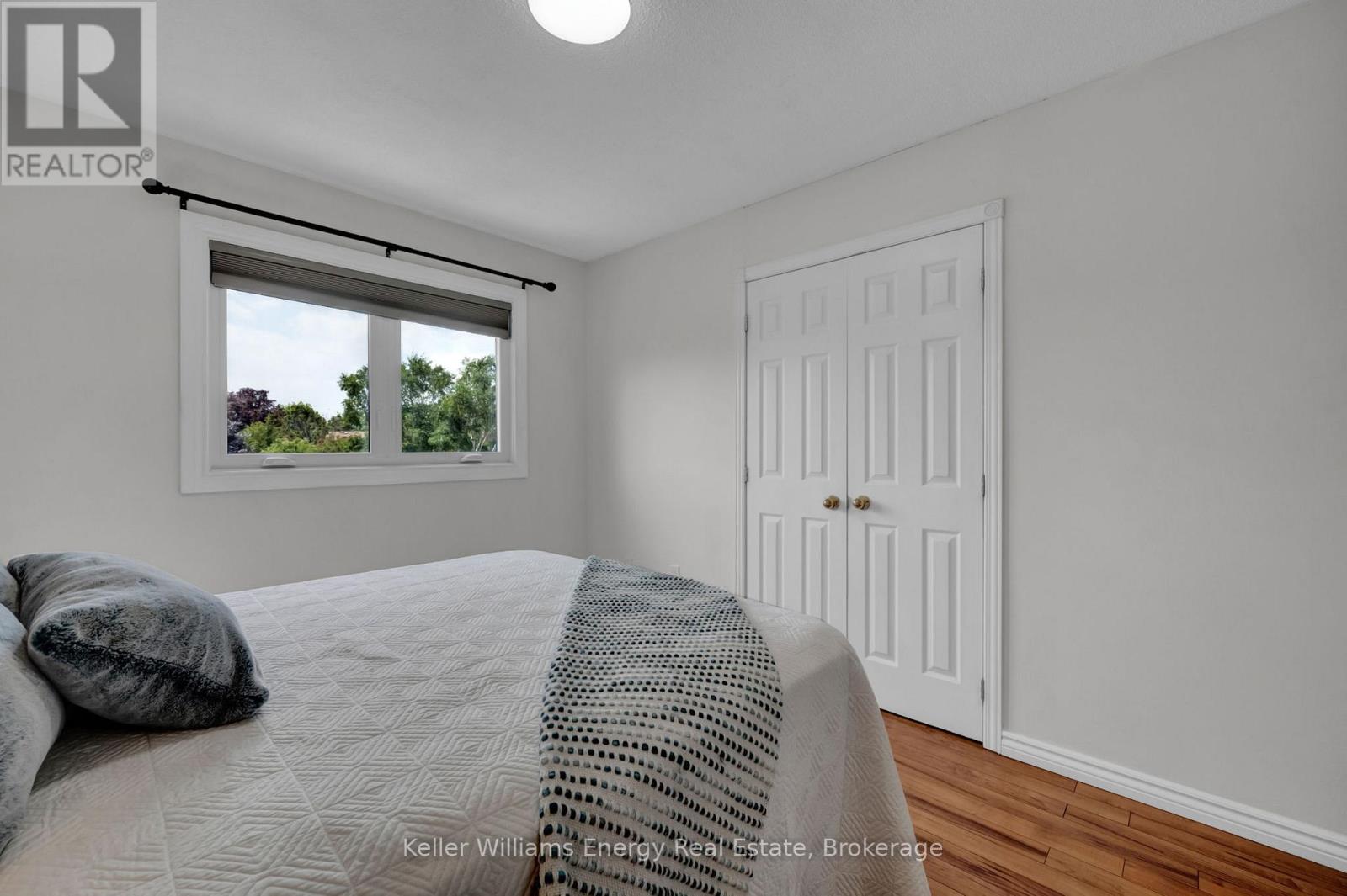 25 FIELDVIEW CRESCENT - 18