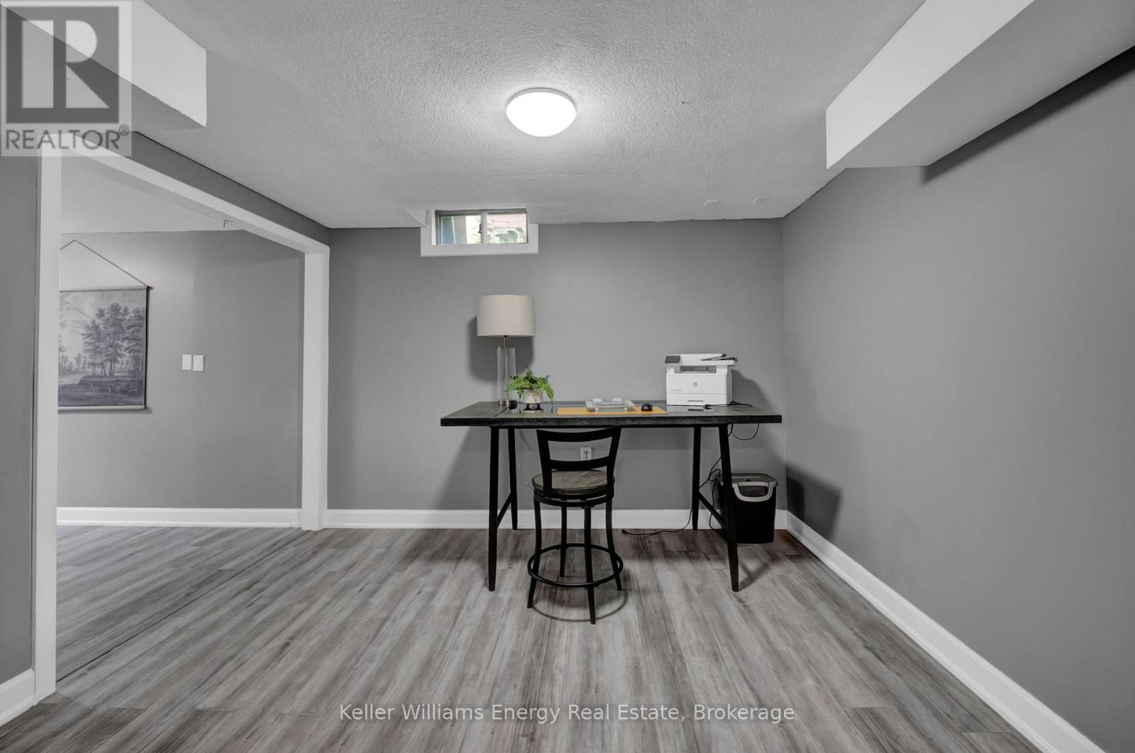 25 FIELDVIEW CRESCENT - 24