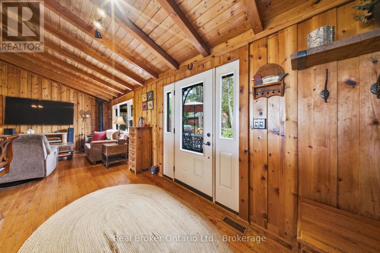 111 WILSON DRIVE - Image 10